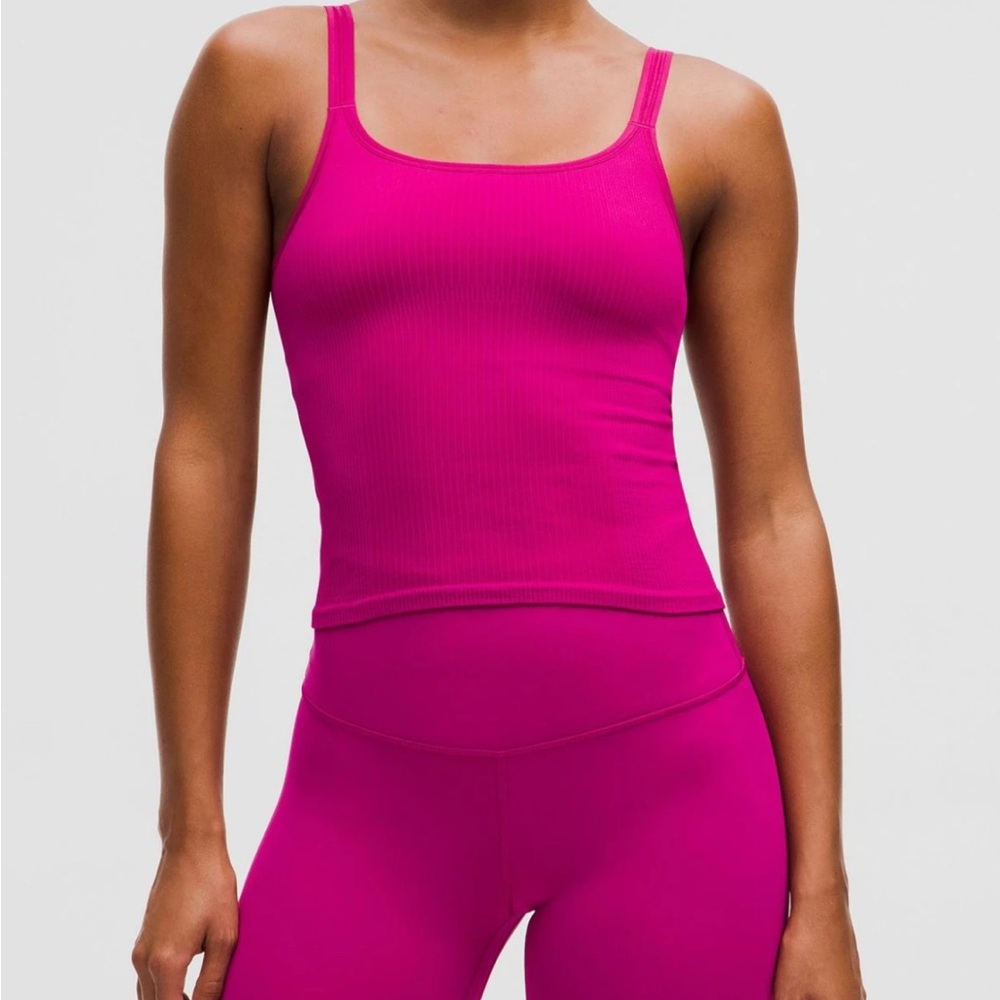 Lululemon Ebb to Street cropped tank